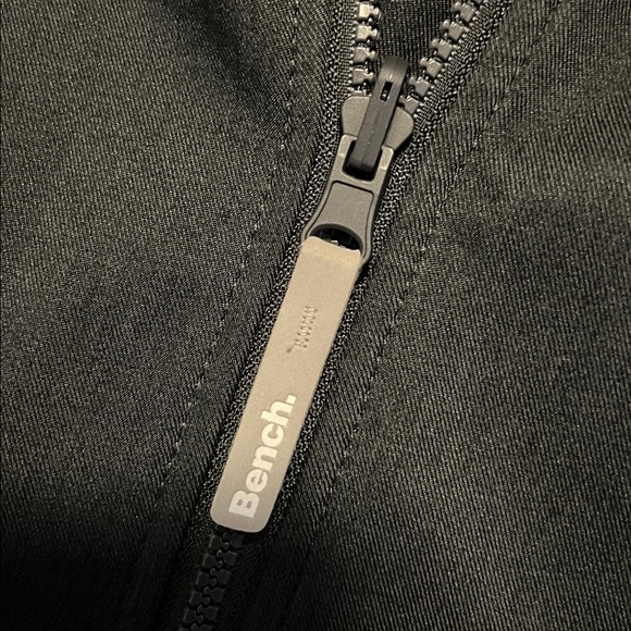 Bench Jacket - Picture 4 of 6